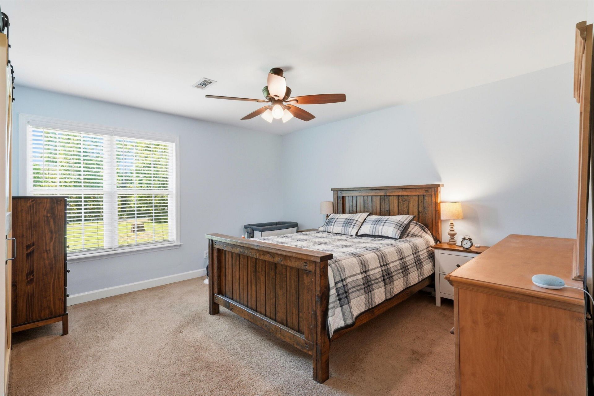 122 Thomas Lane Photo 17