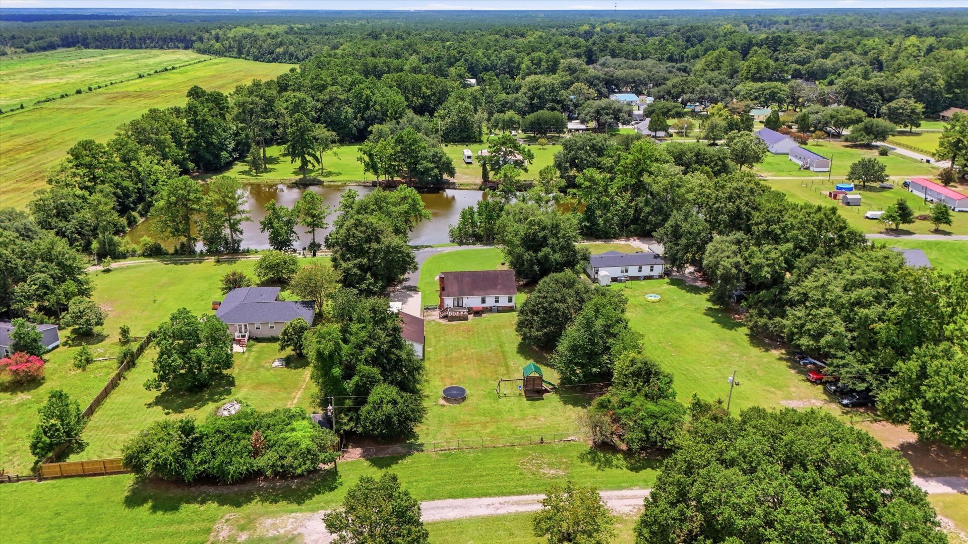 122 Thomas Lane Photo 28