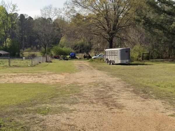 6555 Wolfe Road, Columbus, MS 39705