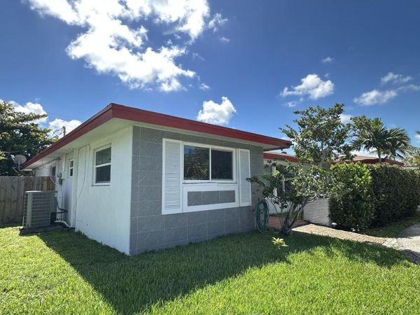 20120 Highland Lakes Boulevard, Miami, FL 33179