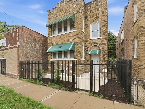 7152 S Racine Avenue , Unit 2, Chicago, IL 60636