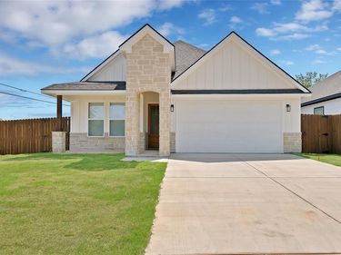 801 Tierney, Fort Worth, TX 76112