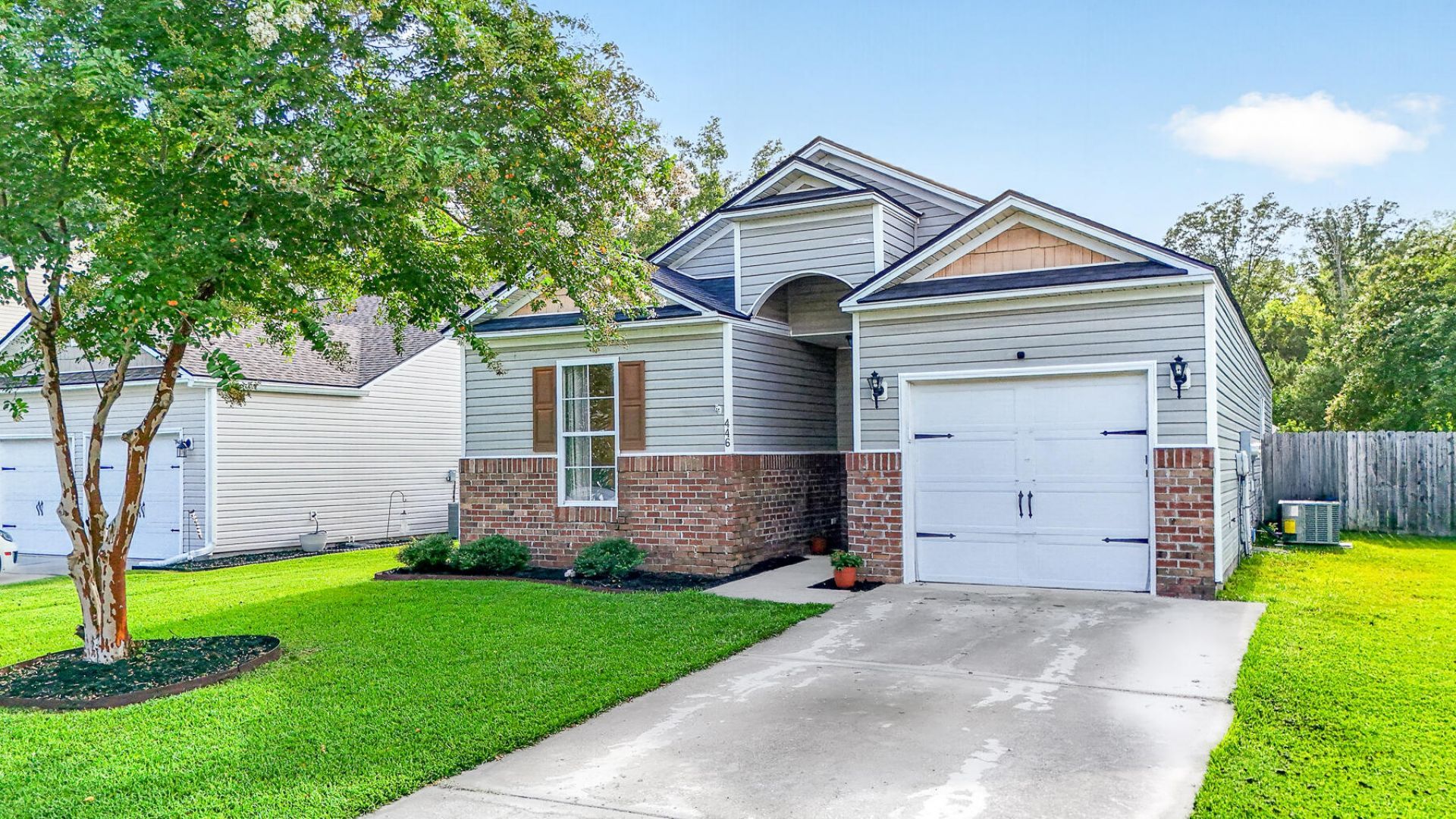 446 Stoney Field Drive Photo 4