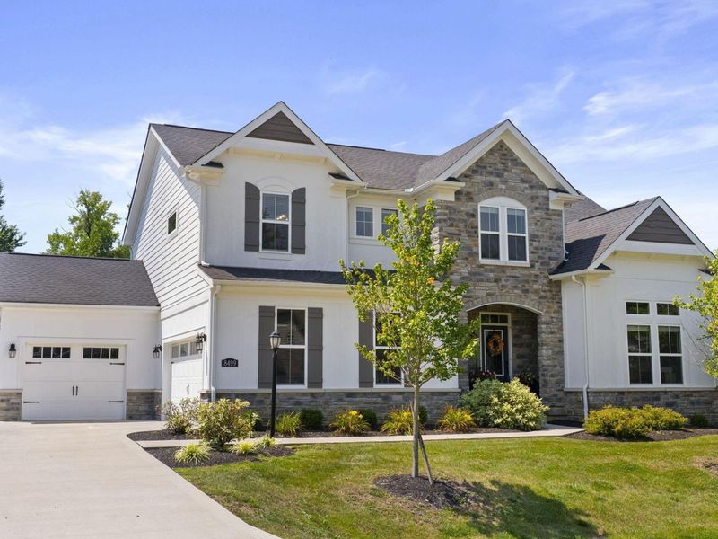 8499 Paddock Trail, Blacklick, OH 43004 Photo 2
