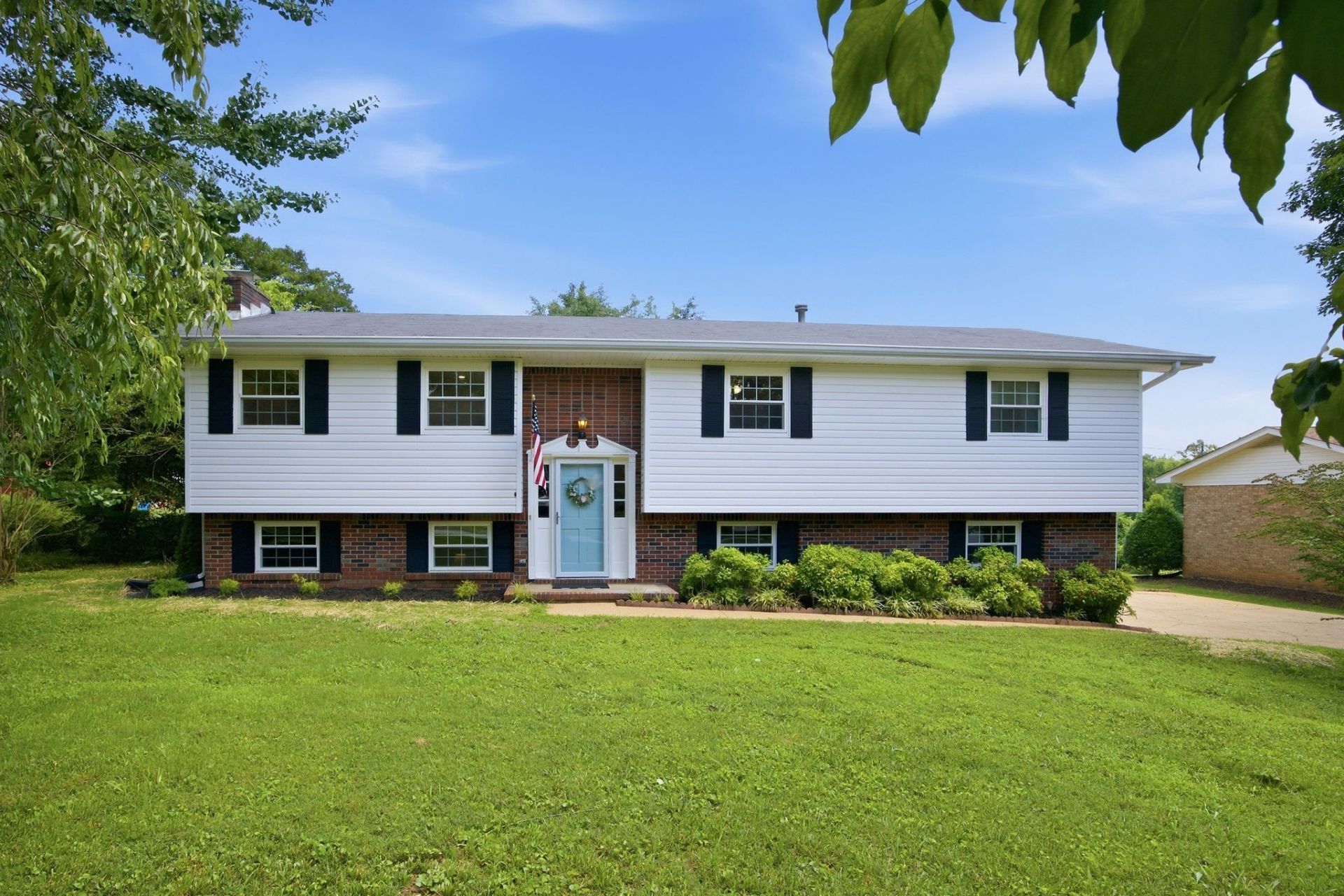 9103 Ole Farm Ln  Harrison, TN 37341