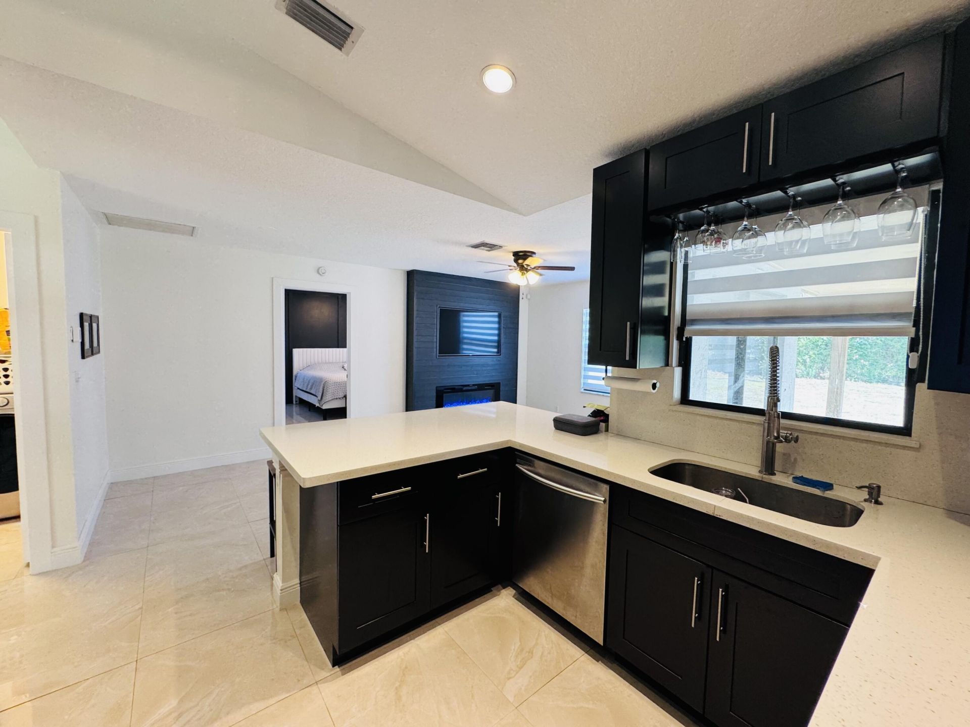 14196 N 77th Place N, The Acreage, FL 33470 Photo