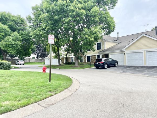 1166 Buckingham Road , Unit C1, Wheeling, IL 60090