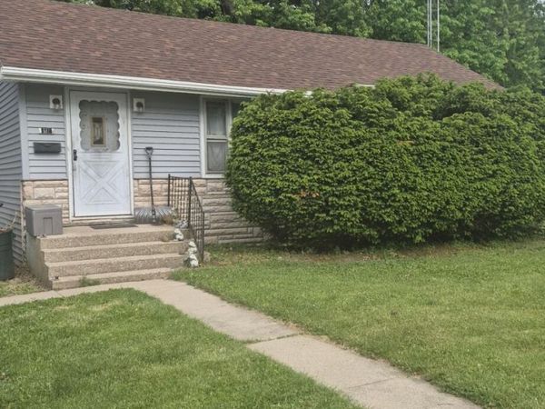517 N Wisconsin St, Elkhorn, WI 53121