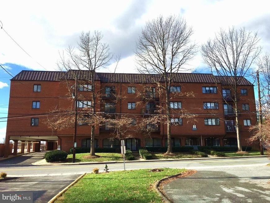 8 Russell Avenue , Unit 101, Gaithersburg, MD 20877 Main Photo