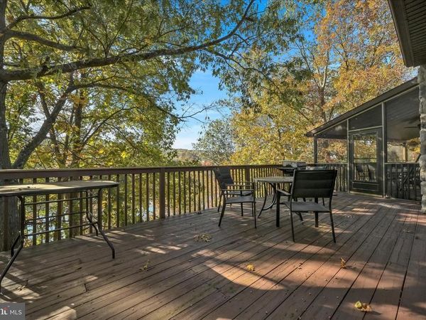 1489 BEARCAT CV , AUBURN, PA 17922