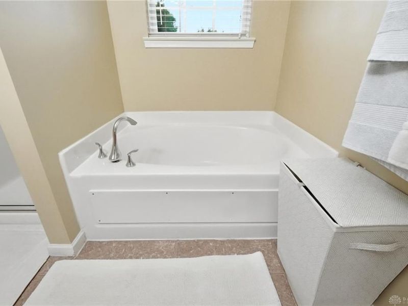 5019 Katherine Court, Dayton, OH 45424 Photo 32