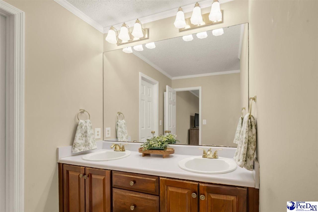 124 Peachtree Drive Photo 35