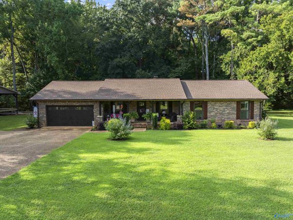 18469 Sulphur Creek Drive, Elkmont, AL 35620