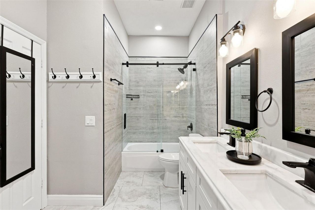 3716 Gatlin Place Circle, Orlando, FL 32812 Photo
