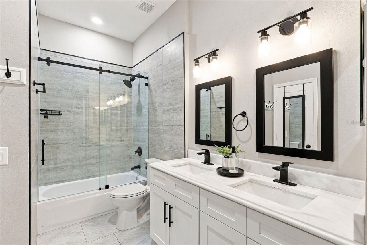 3716 Gatlin Place Circle, Orlando, FL 32812 Photo