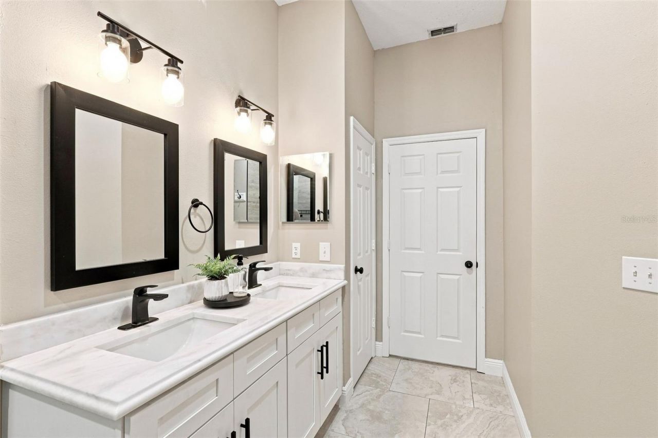 3716 Gatlin Place Circle, Orlando, FL 32812 Photo