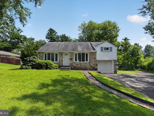 707 FITZWATERTOWN ROAD, GLENSIDE, PA 19038