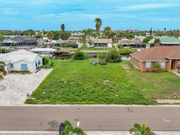 6510 SANTIAGO COURT , APOLLO BEACH, FL 33572