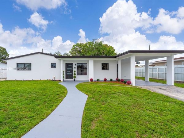 4450 NW 169th Ter , Miami Gardens, FL 33055