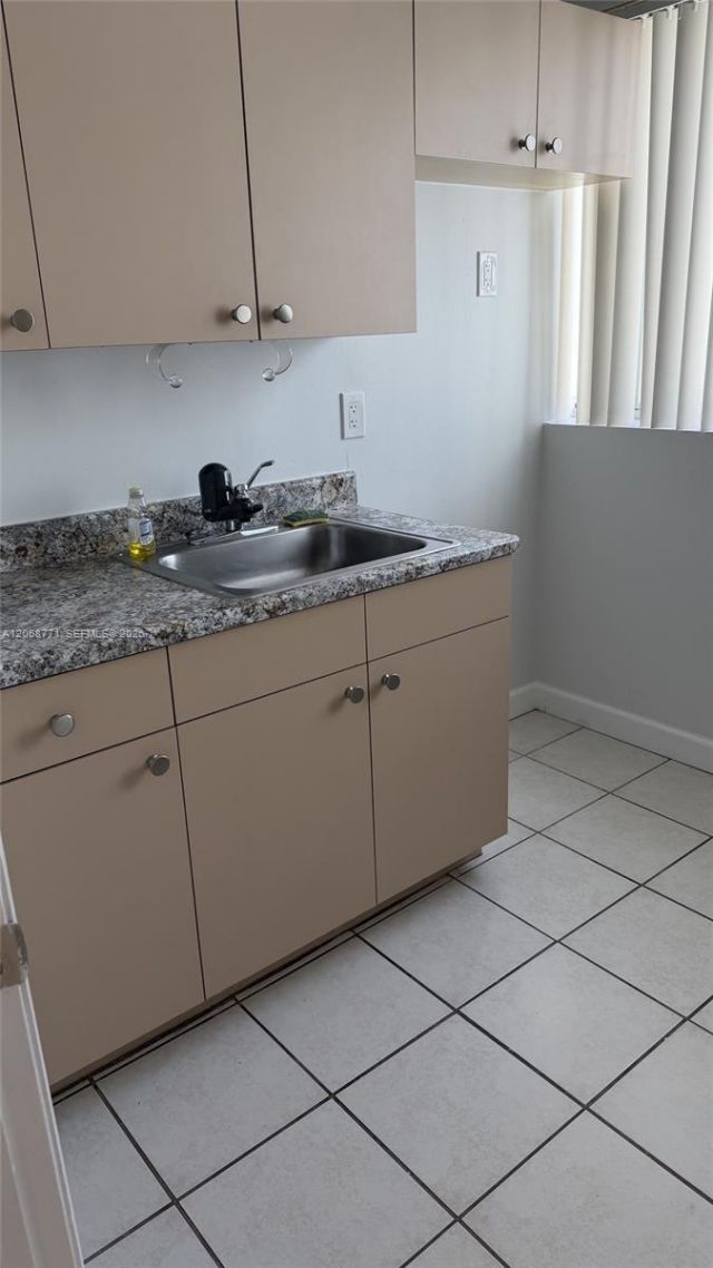 11780 SW 89th St, Unit 201, Miami, FL 33186 Photo