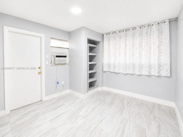 106 Harvard Rd , West Park, FL 33023