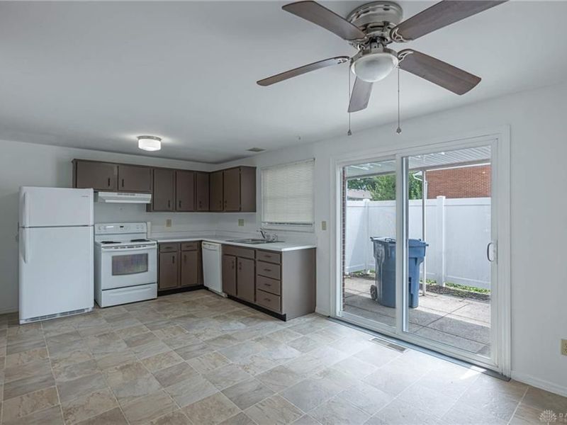 7535 Mount Hood, Dayton, OH 45424 Photo 6