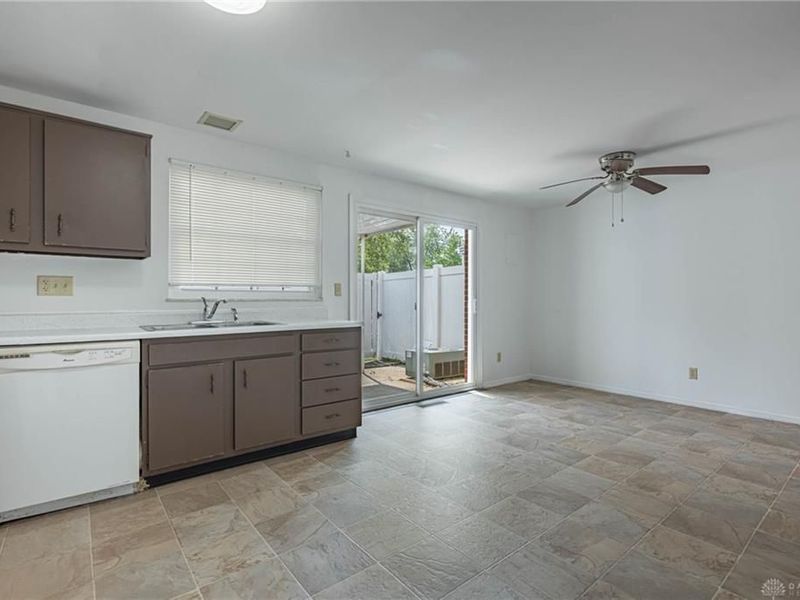 7535 Mount Hood, Dayton, OH 45424 Photo 7