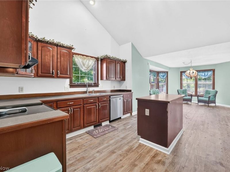 3948 Johnson Road, Norton, OH 44203 Photo 6