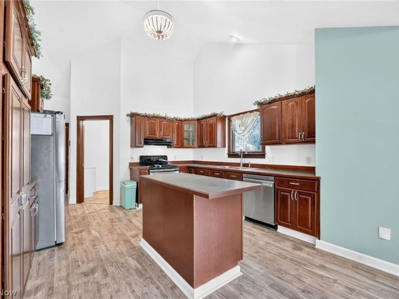 3948 Johnson Road, Norton, OH 44203 Photo 7