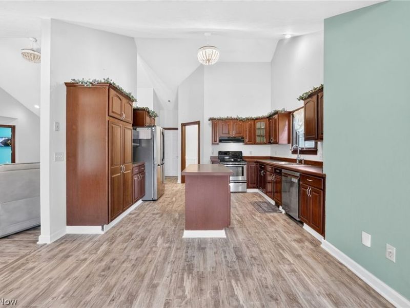 3948 Johnson Road, Norton, OH 44203 Photo 8