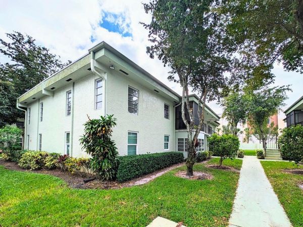 7515 S Oriole Boulevard, Unit 203, Delray Beach, FL 33446
