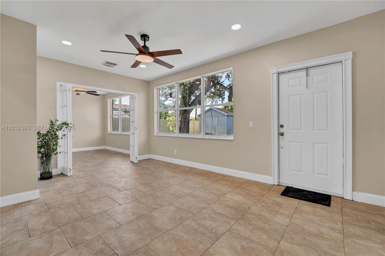 5507 Mckinley St , Hollywood, FL 33021 Photo