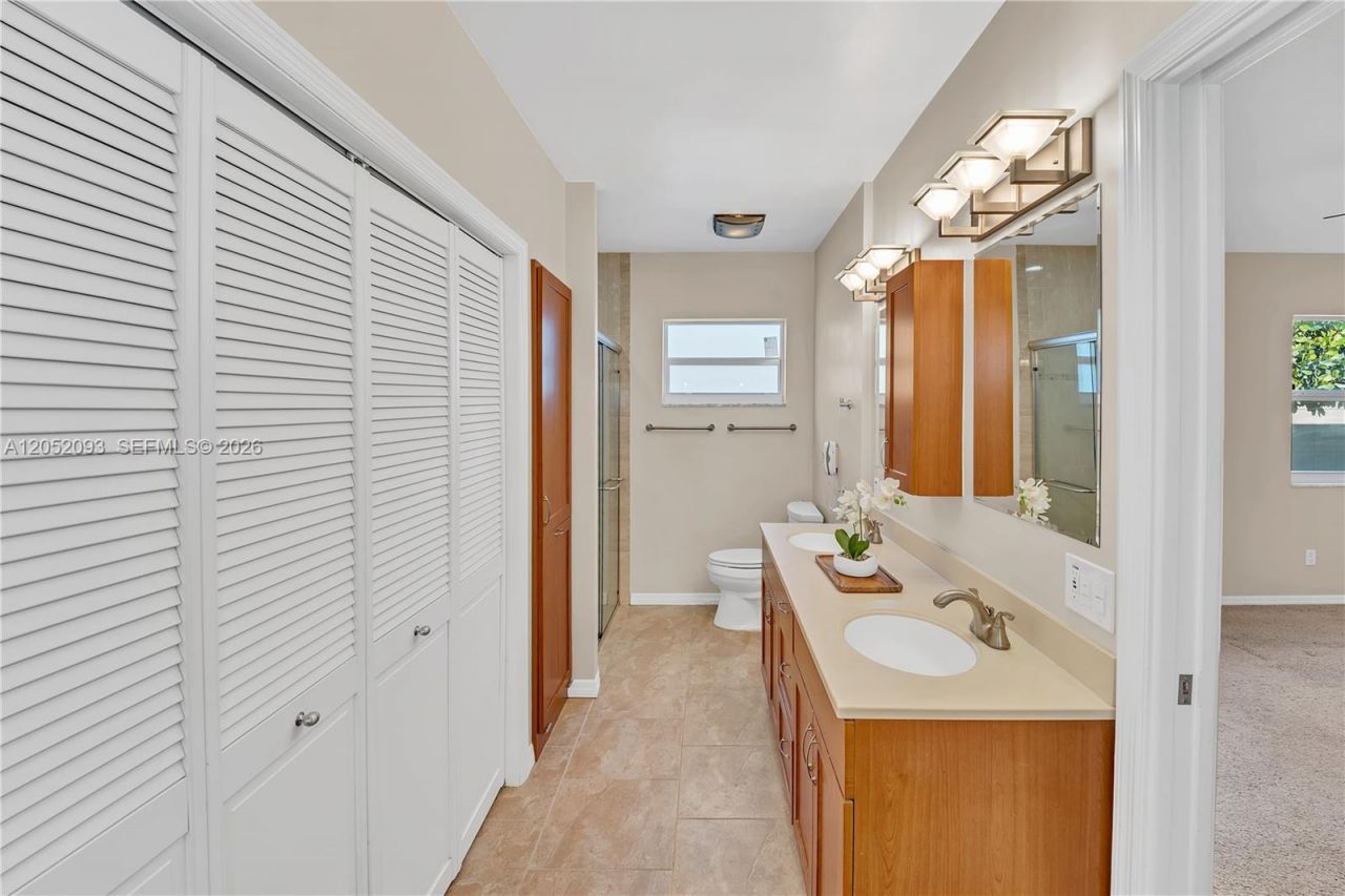 5507 Mckinley St , Hollywood, FL 33021 Photo
