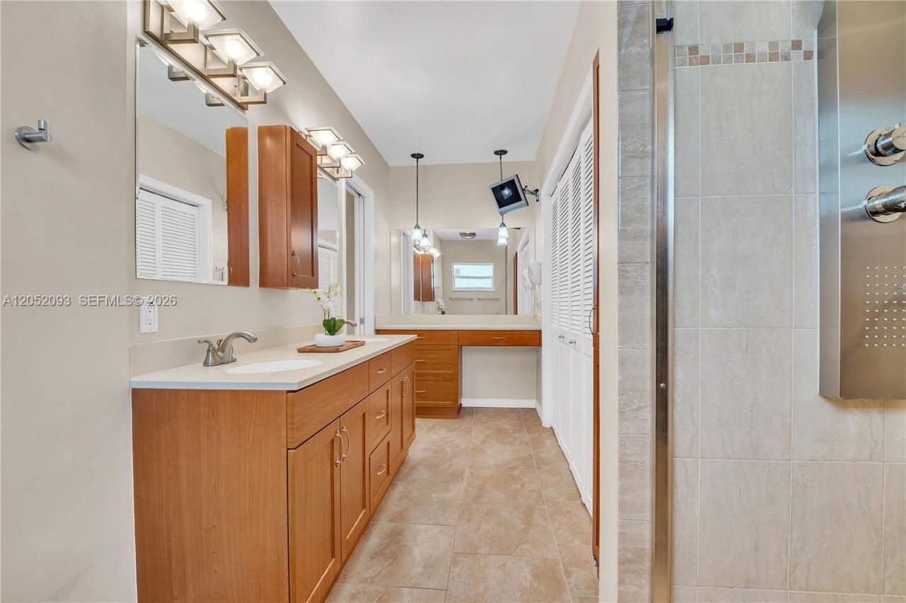 5507 Mckinley St , Hollywood, FL 33021 Photo