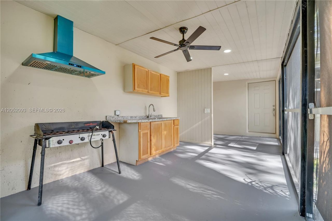 5507 Mckinley St , Hollywood, FL 33021 Photo