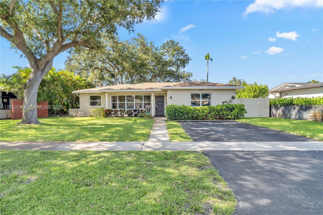 5507 Mckinley St , Hollywood, FL 33021 Photo