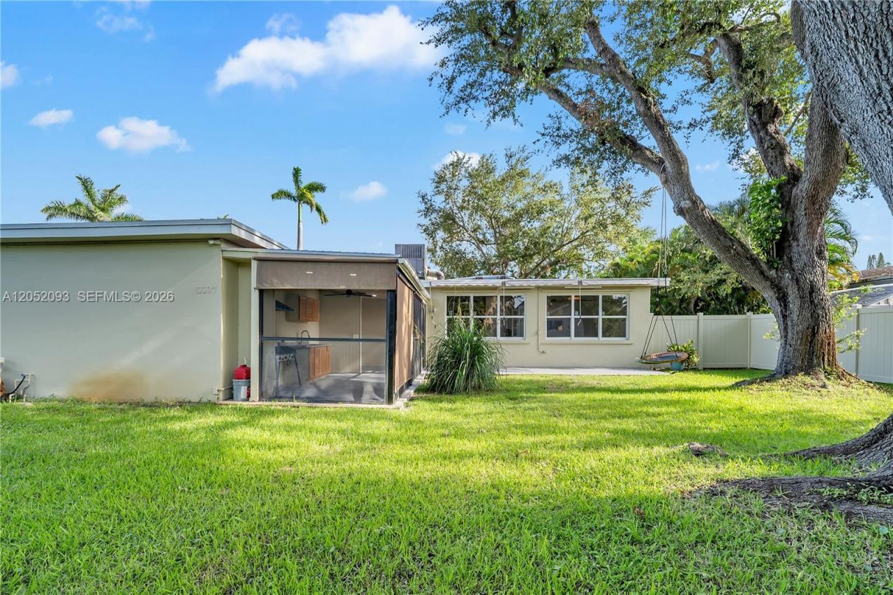 5507 Mckinley St , Hollywood, FL 33021 Photo