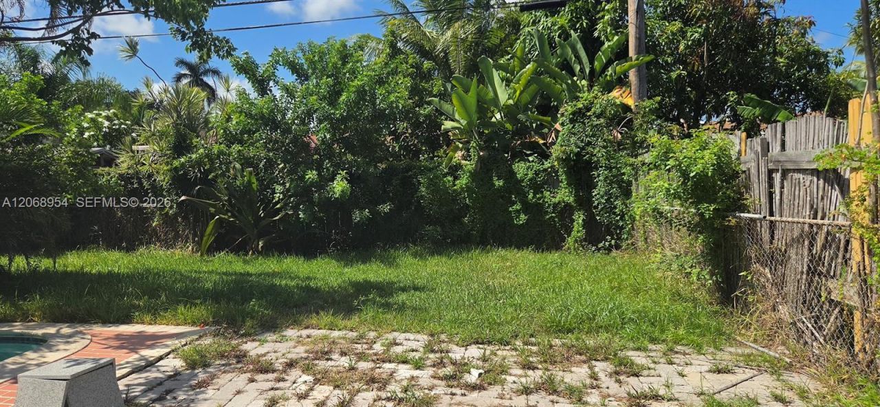 601 W Sample Rd , Deerfield Beach, FL 33064 Photo
