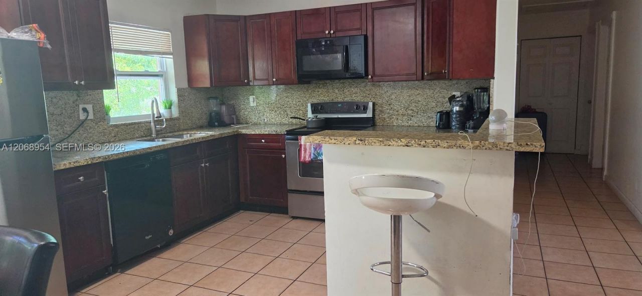 601 W Sample Rd , Deerfield Beach, FL 33064 Photo