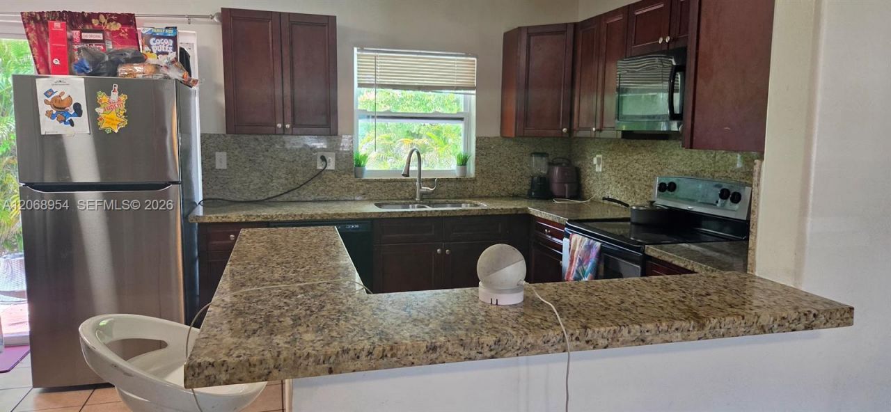 601 W Sample Rd , Deerfield Beach, FL 33064 Photo