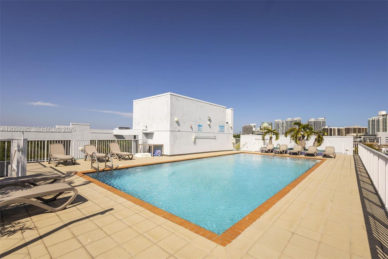 3250 Grand Ave , Unit 504, Miami, FL 33133 Photo
