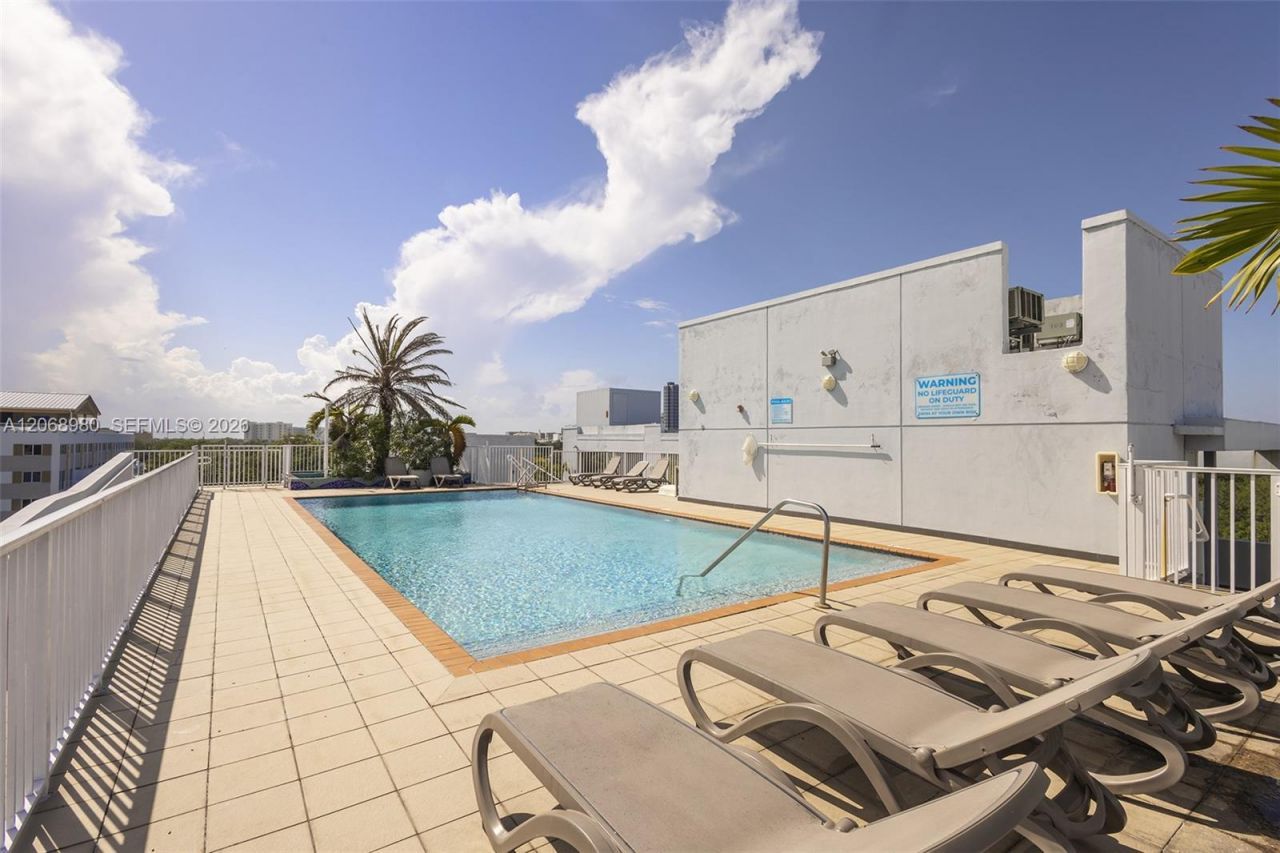 3250 Grand Ave , Unit 504, Miami, FL 33133 Photo