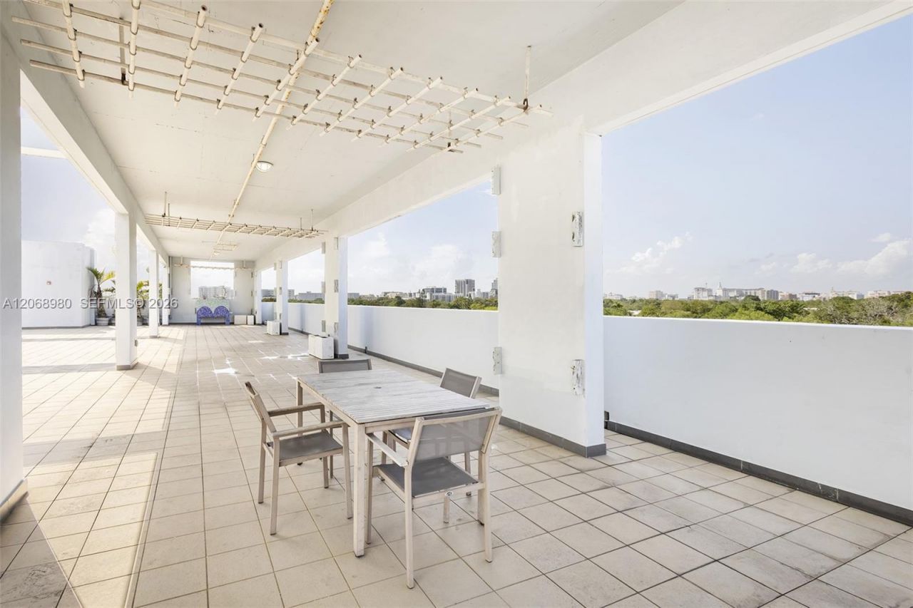 3250 Grand Ave , Unit 504, Miami, FL 33133 Photo