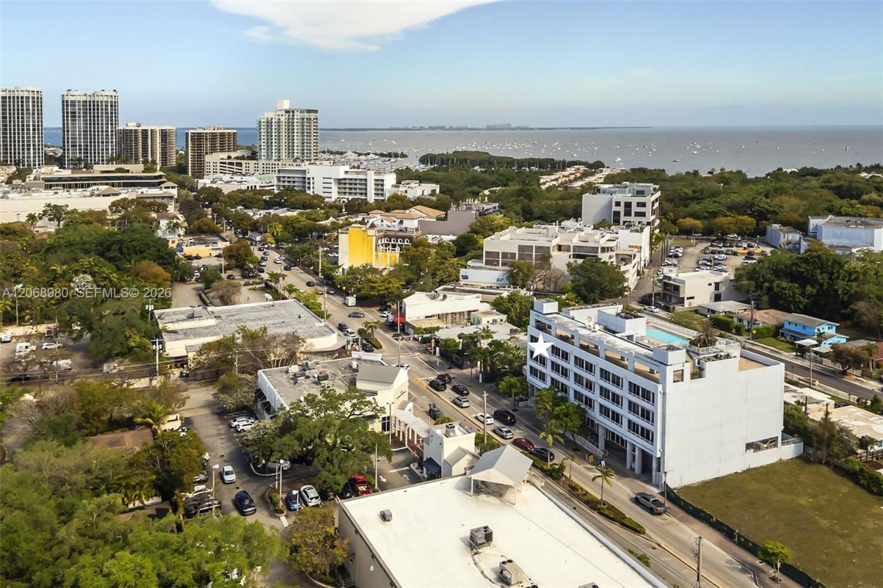 3250 Grand Ave , Unit 504, Miami, FL 33133 Photo
