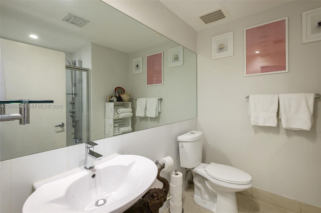 3250 Grand Ave , Unit 504, Miami, FL 33133 Photo