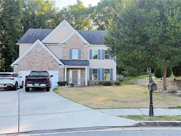 2305 Paces Estates Drive , Lithia Springs, GA 30122