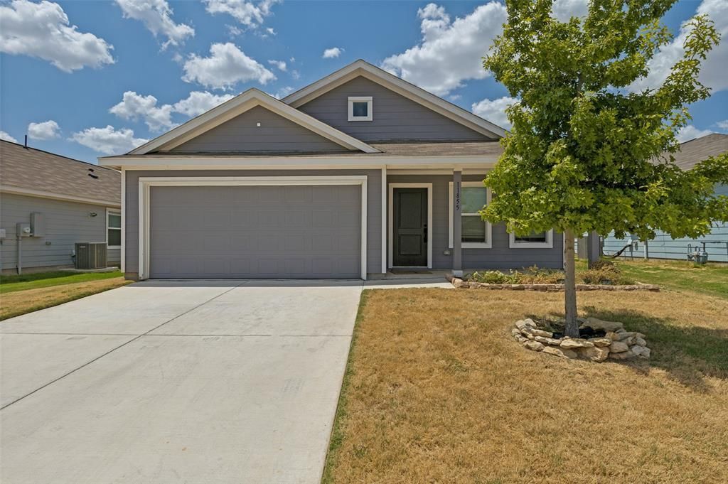 11855 Gabbro Drive, Justin, TX 76247 Main Photo
