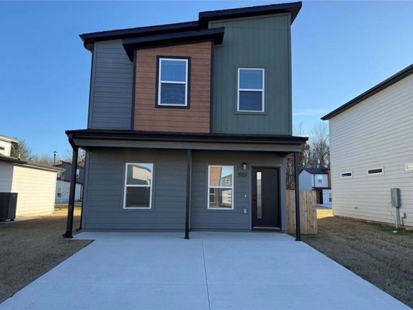 1051 States Avenue, Bentonville, AR 72713