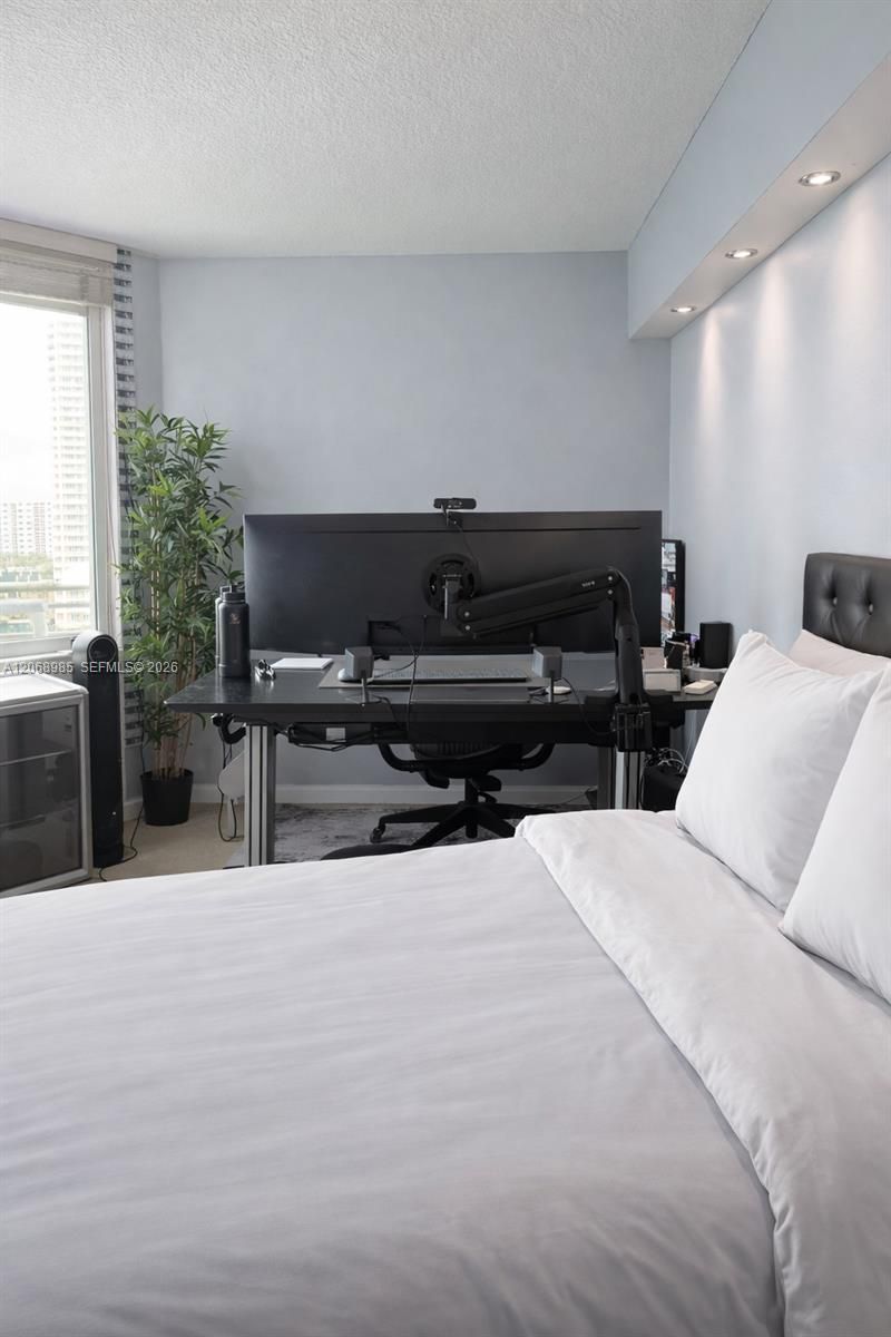 335 S Biscayne Blvd, Unit 1005, Miami, FL 33131 Photo