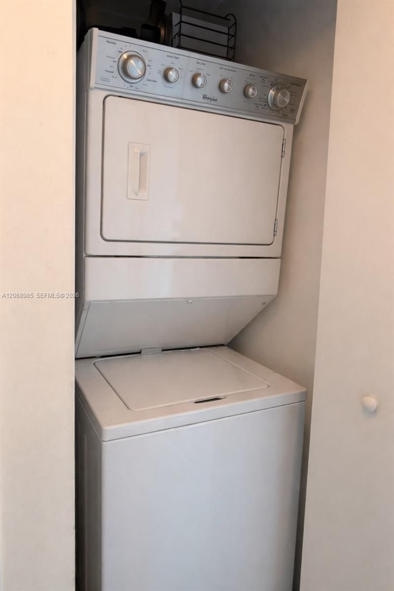 335 S Biscayne Blvd, Unit 1005, Miami, FL 33131 Photo